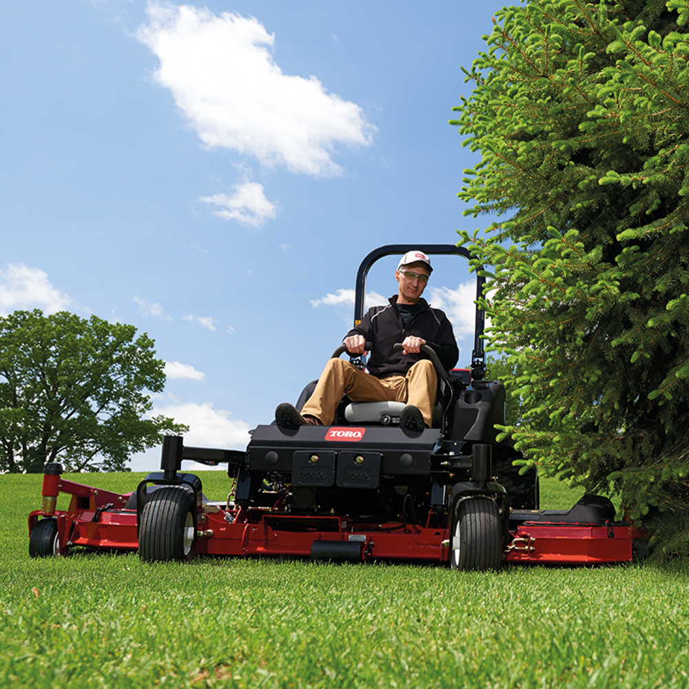 Z Master mäht großflchig