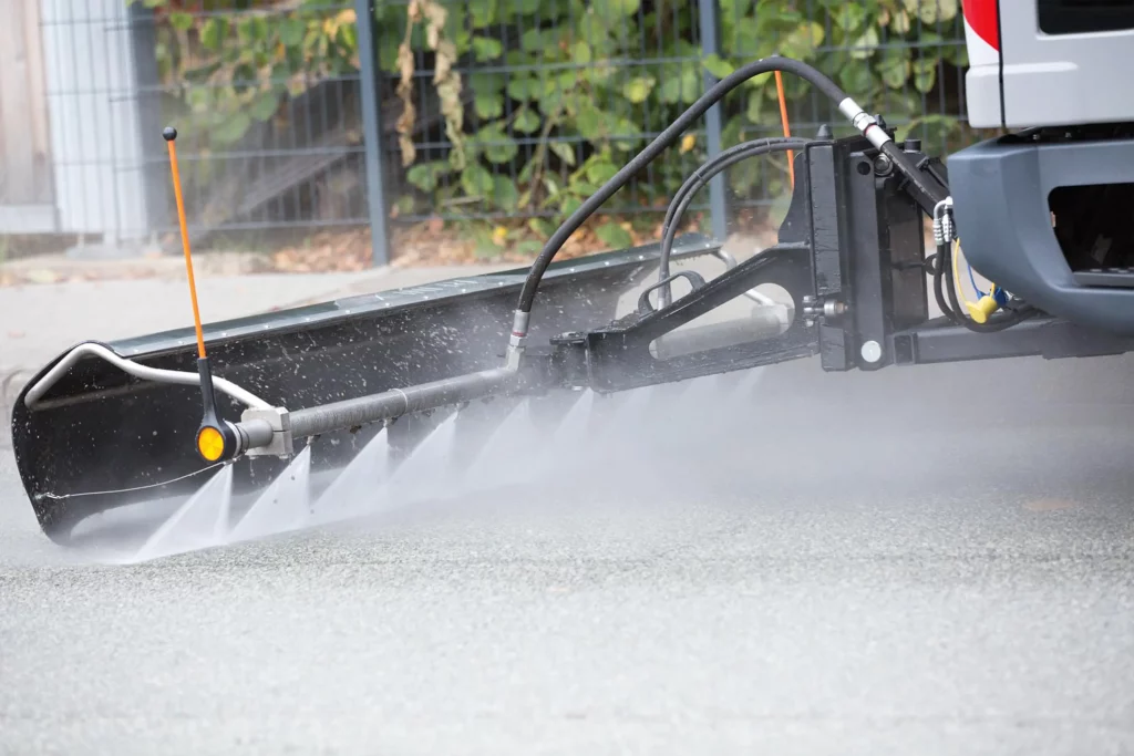 multicar nassreinigung straße