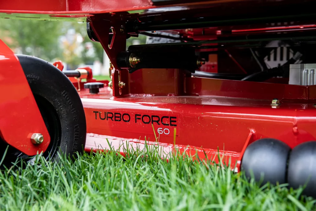 Turbo Force Mähwerk Nahaufnahme