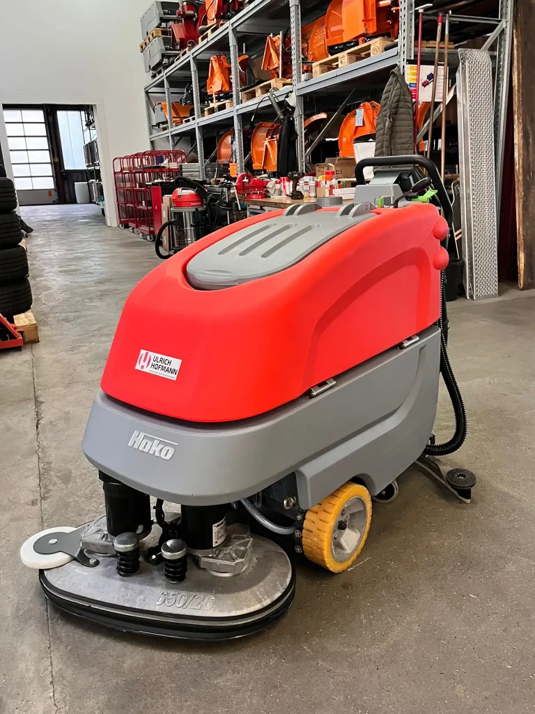 Reinigungsmaschine Hako SCM B70 frontansicht