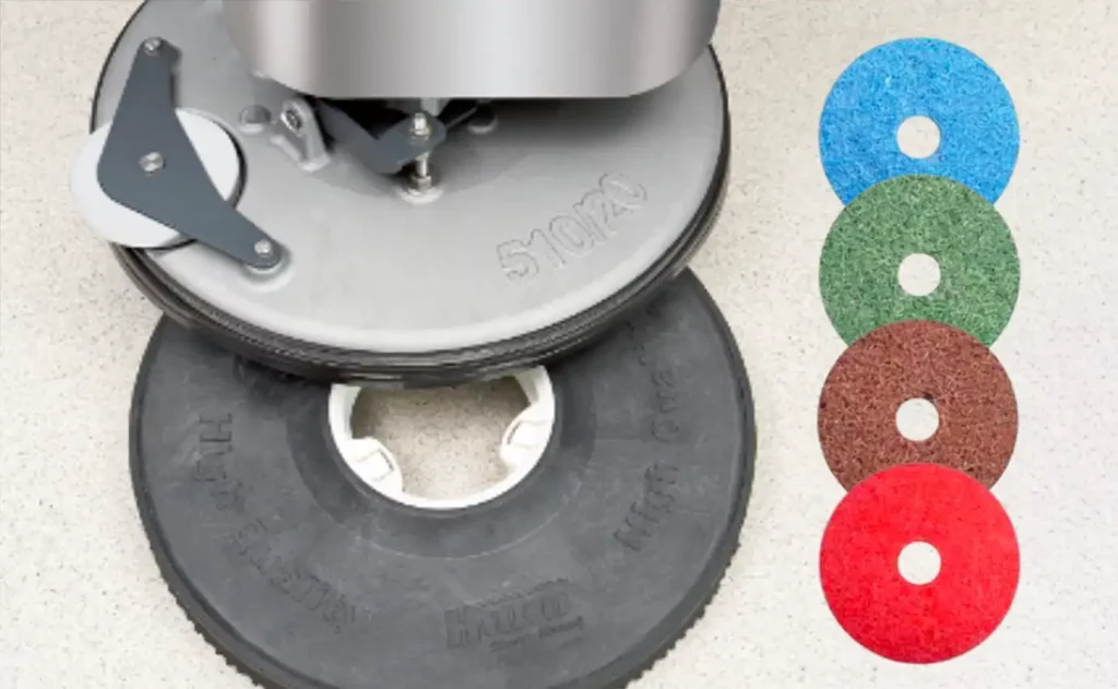 Bürstenabwurf und Reinigungpads Hako B45