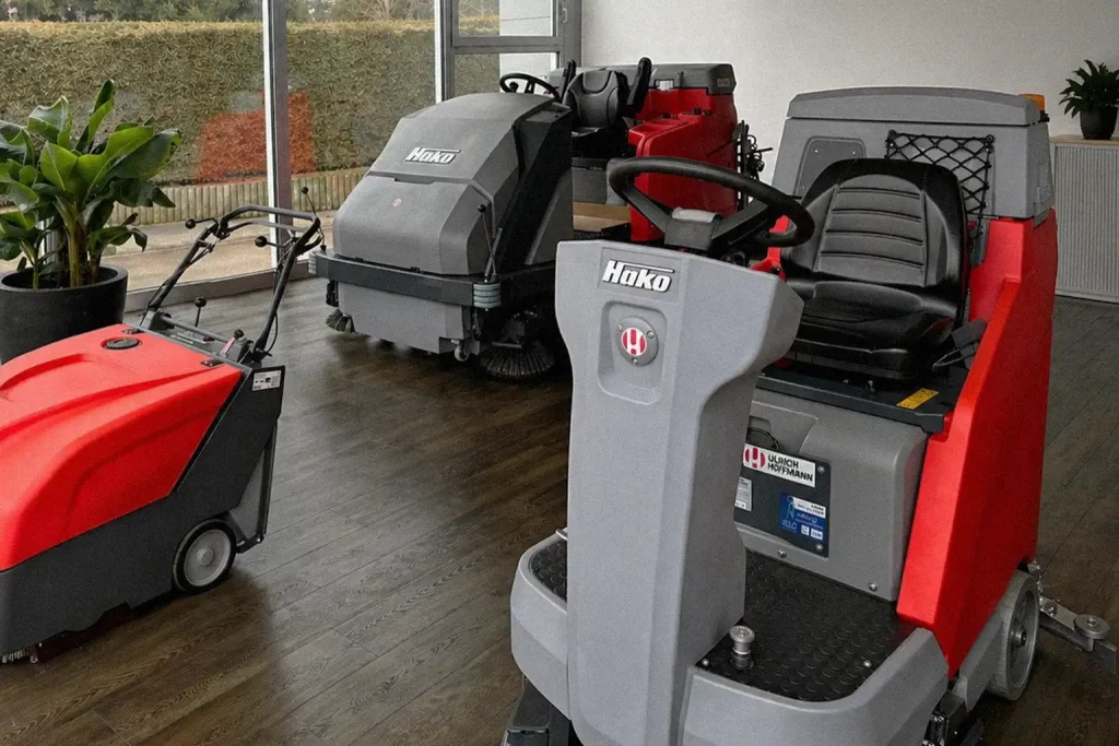 Reinigungsmaschinen im Showroom